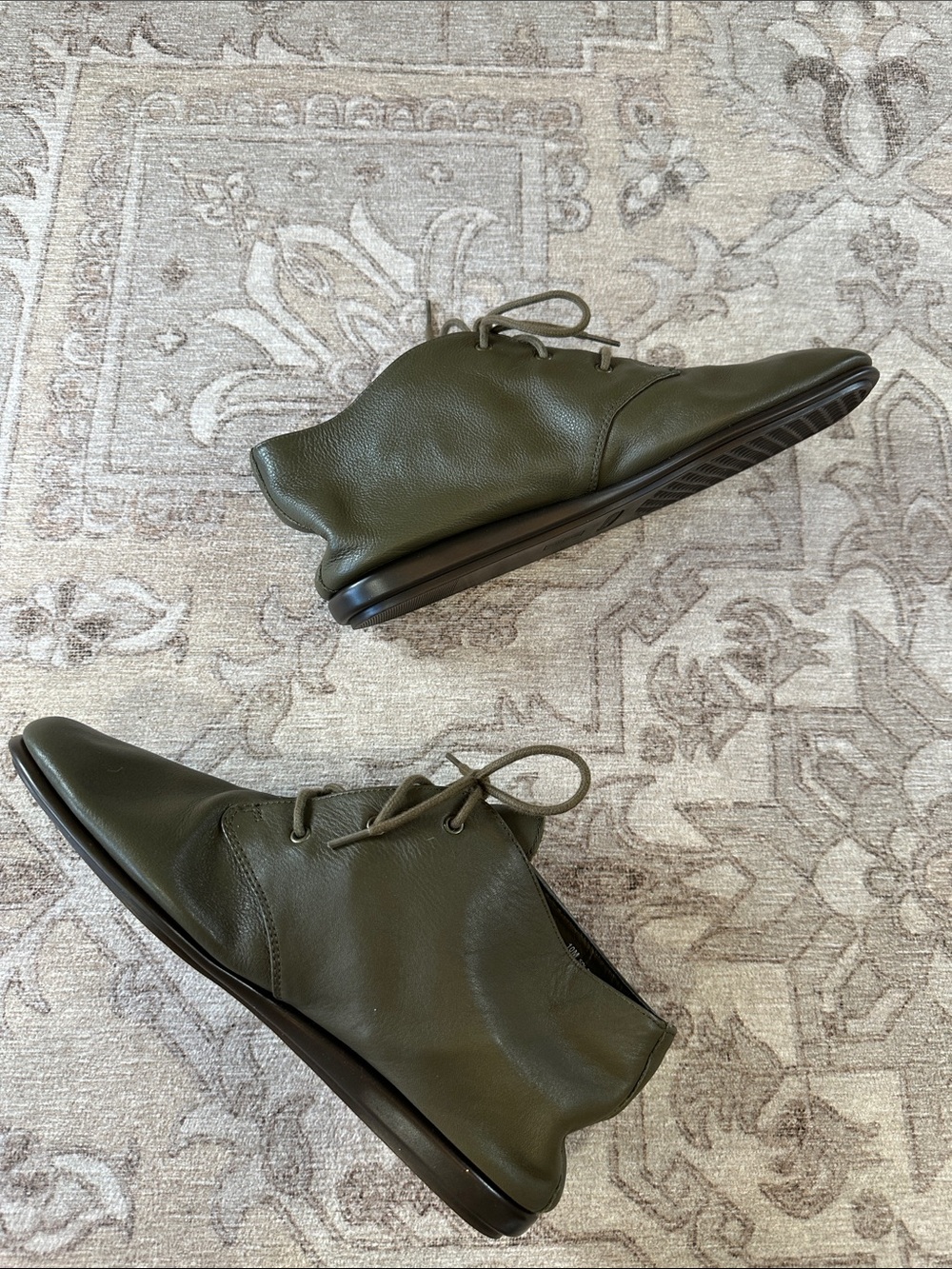 AEROSOLES Olive Green Leather Booties